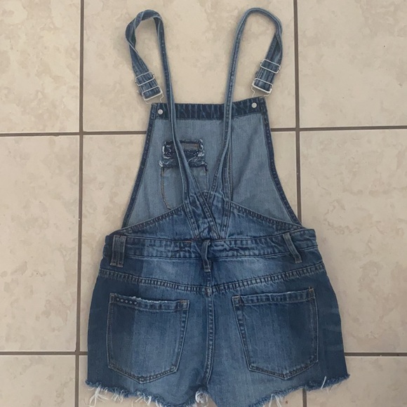 BLANK NYC funny bone Denim overalls shorts 25 - Picture 3 of 6